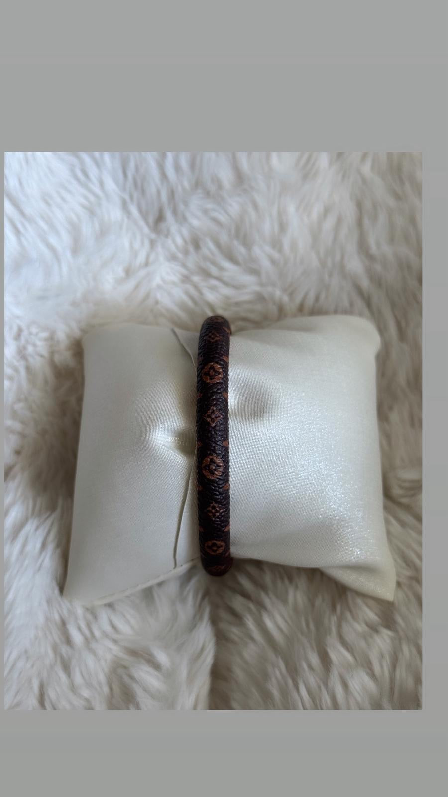 Cuir LOUISE