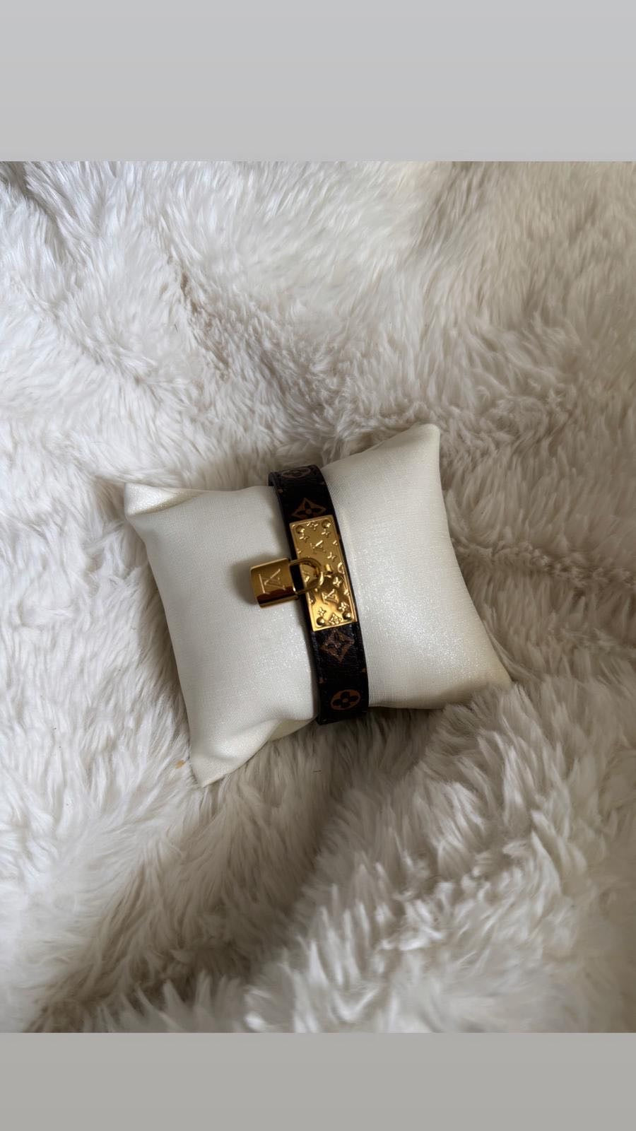 Cuir LOCK