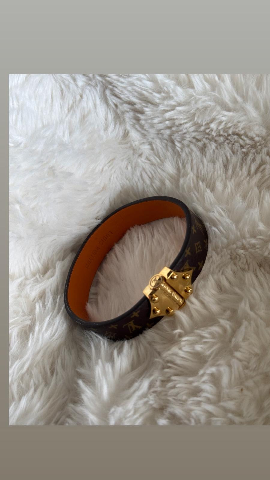 Cuir MONO